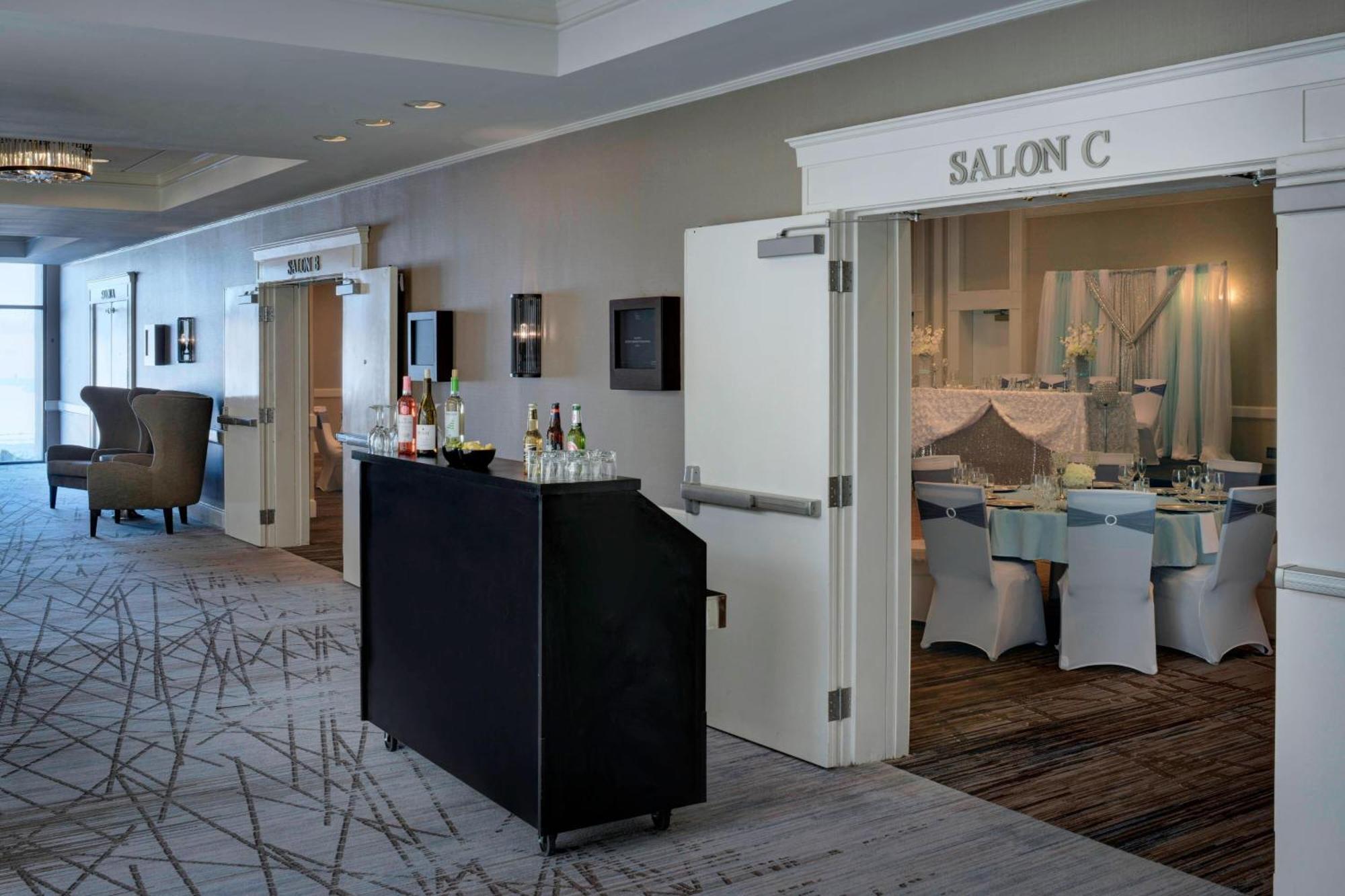 Отель Detroit Marriott Саутфилд Экстерьер фото